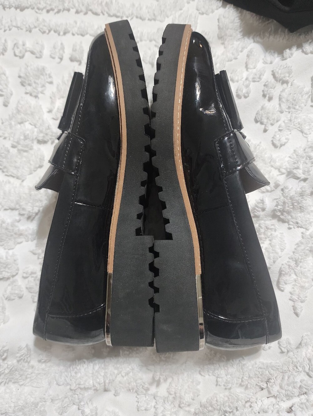 Franco Sarto Women's Carolynn Lug Sole Tassel Loafers Black Patent Leather, Sz 6 - Picture 4 of 6
